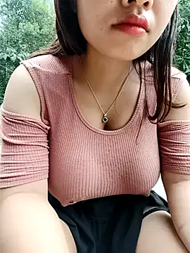 Rubyy_Nkn Webbikameraesitys