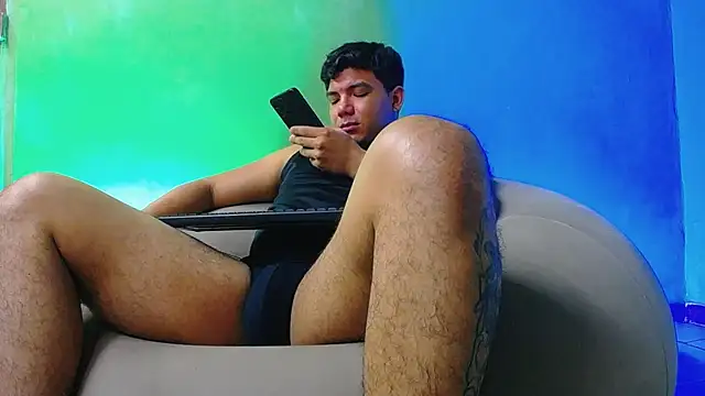 Uriel_Ray webkamerás műsora