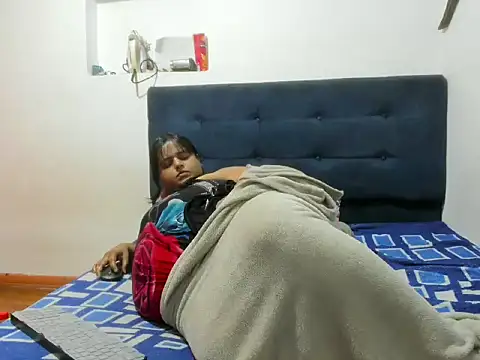 SusanaEshwar's Live XXX Chat