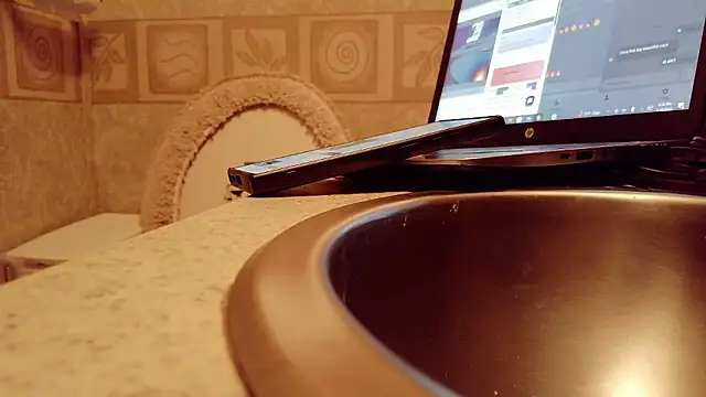 hotuncut1's Webcam Show