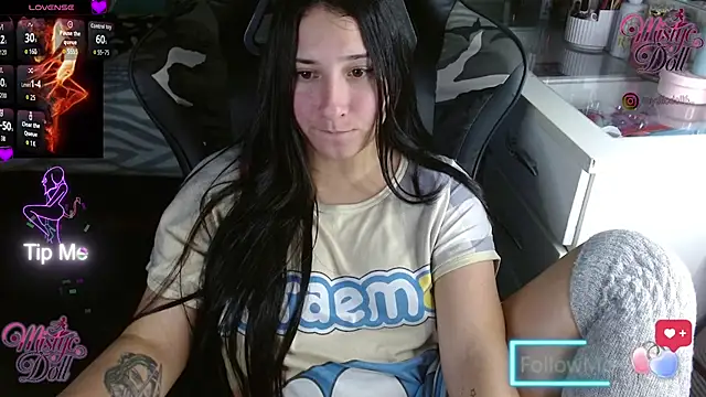 Онлайн чат XXX Mysticdooll69