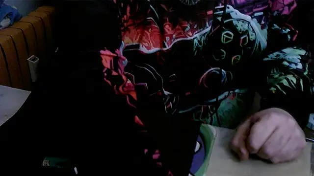 porkorossy 即時 XXX 聊天