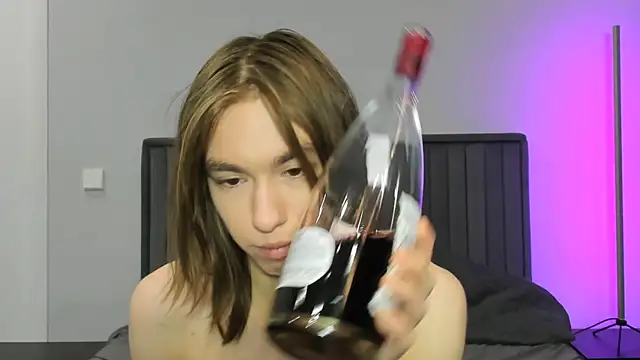 kr1sfemboy 라이브 XXX 채팅