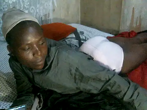 Show de cute-shamza na webcam