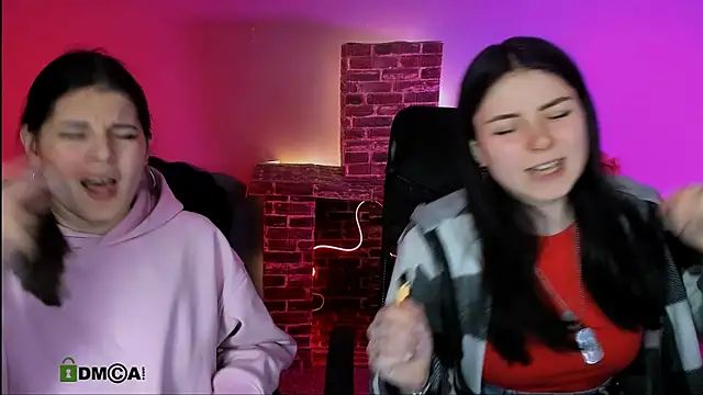 Chat +18 de lizzie_boom_ ao vivo