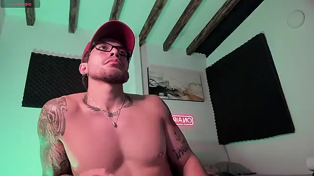 LucianSinclair's Webcam Show