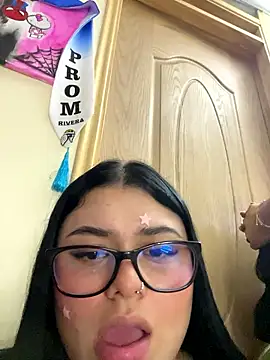 Онлайн чат XXX alissonfernandez_