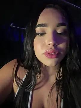 SofiaWildee Chat XXX live