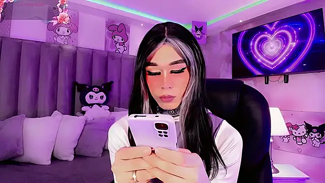 dearAlanaxxx: απευθείας συνομιλία ΧΧΧ