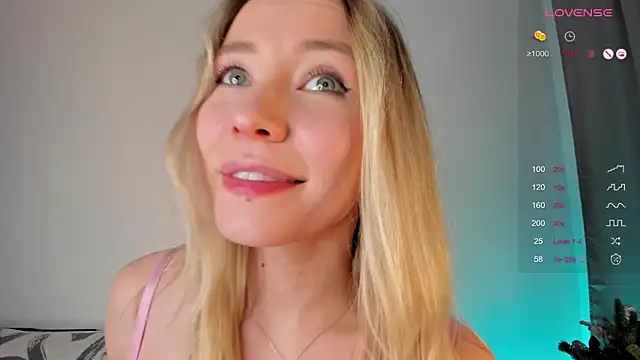 DanaCandy's Live XXX Chat