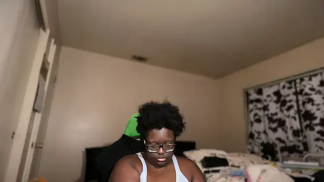 Chat +18 de -Yagurlwest ao vivo