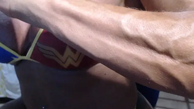 XXX chat uživo modela Stronggsexy