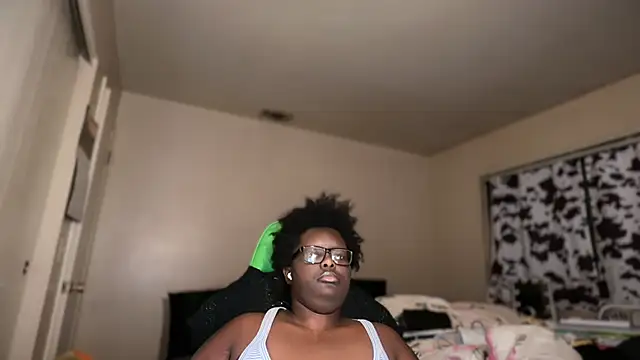 -Yagurlwest: απευθείας συνομιλία ΧΧΧ