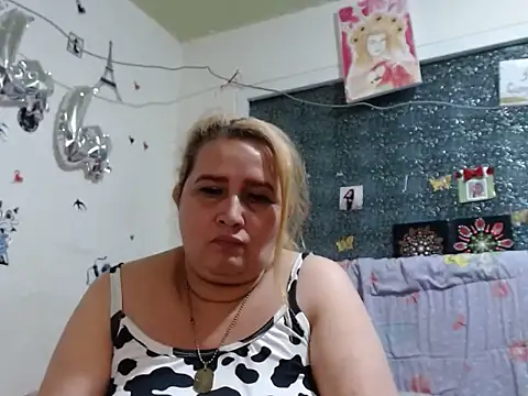 Chat XXX ao vivo de Perla1981--