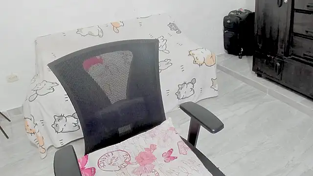 Naoko_7w7 Chat XXX in diretta