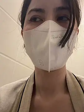 bi_biii Live XXX Chat