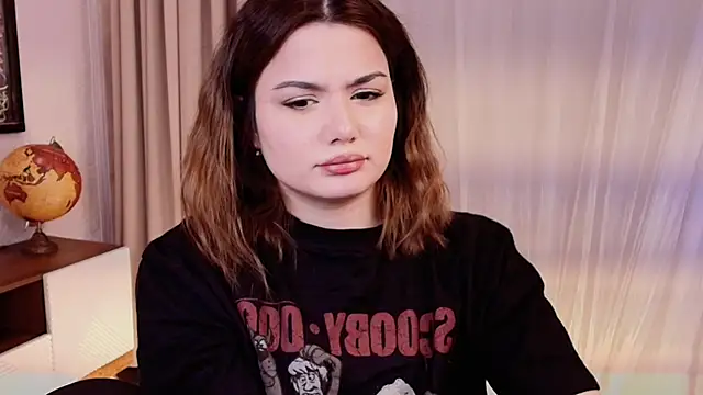 Chat XXX en directo de Dark_Moni