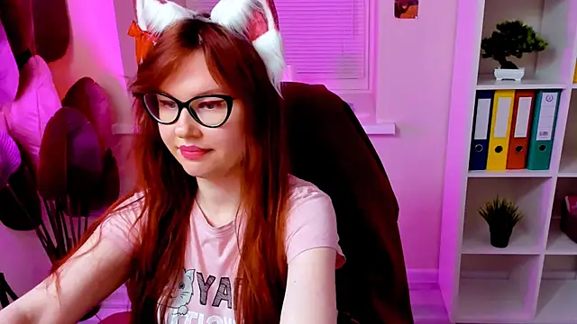 CarolGiggly's Live XXX Chat