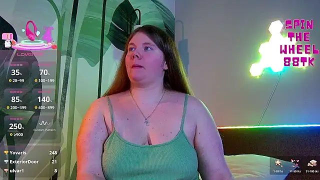 RubyValen's Live XXX Chat