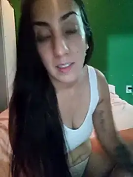 Milenamoon22: онлайн-секс-чат