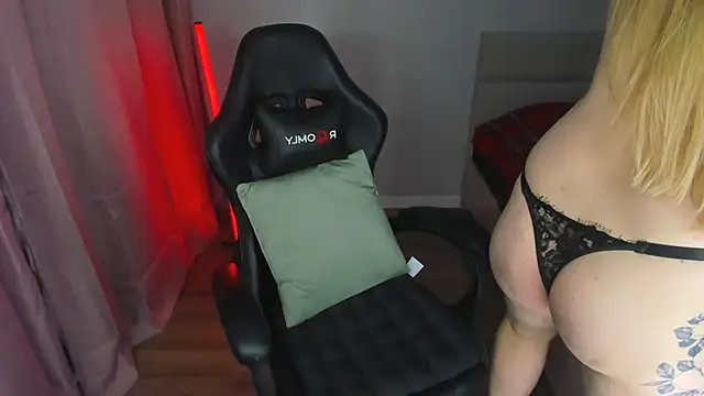 MilanaJune Webcam-Show