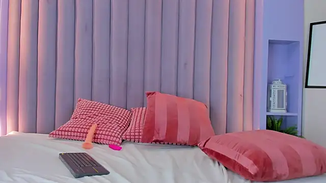 Show modela AmberStonne__ na web-kameri