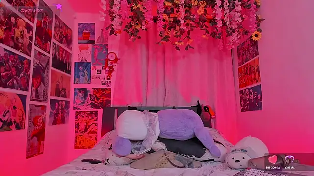 MissCurvyTop: онлайн-секс-чат