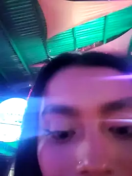 Naomism--'s Live XXX Chat