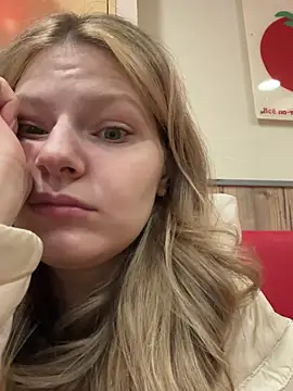 MaryHiggins' Live XXX Chat