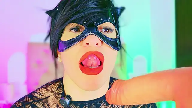 Chat XXX en directo de CharlootteEvans