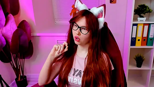 CarolGiggly's Live XXX Chat