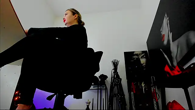 MistressDemisweet: онлайн-секс-чат