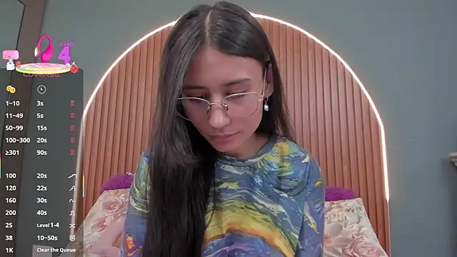 NayeCloud's Live XXX Chat