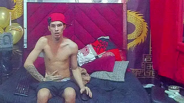 Pride_couple's Webcam Show