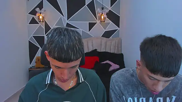 Juan_Nd_Steven's Webcam Show