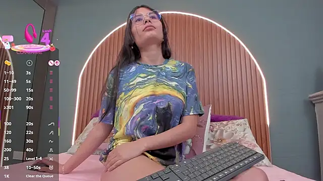 NayeCloud: απευθείας συνομιλία ΧΧΧ