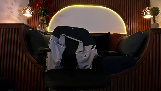 Donovan_DesmondのライブXXXチャット