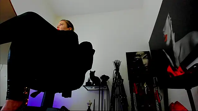 MistressDemisweet's Live XXX Chat