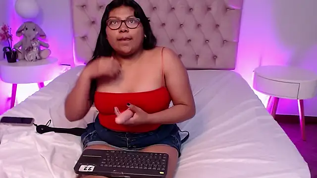 Kiri_Black_'s Live XXX Chat