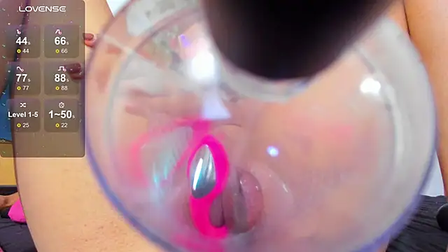 iamvicky_4 élő XXX-chatje