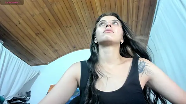 mariecam420 Adlı Modelin Canlı XXX Sohbeti