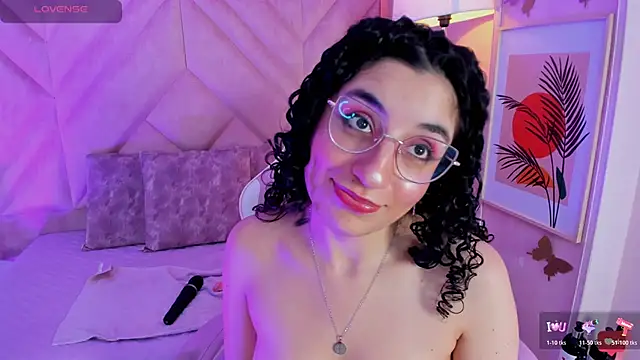 Онлайн чат XXX DemiJones_