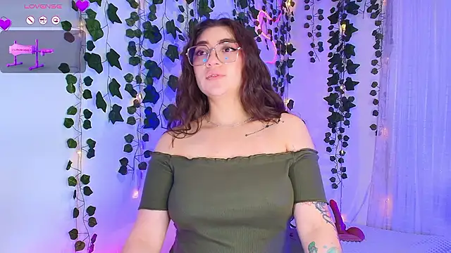 Samii_Evans Adlı Modelin Canlı XXX Sohbeti