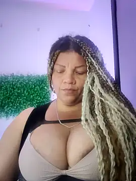 XXX chat uživo modela Eva_Luxei
