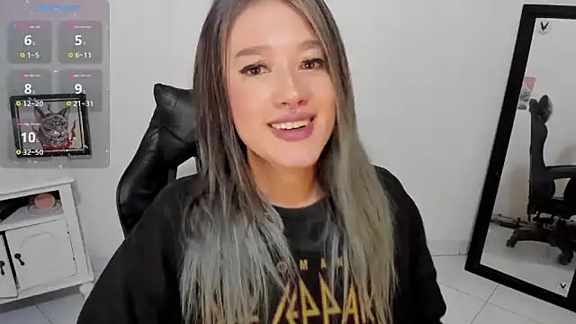 kat_apple's Live XXX Chat