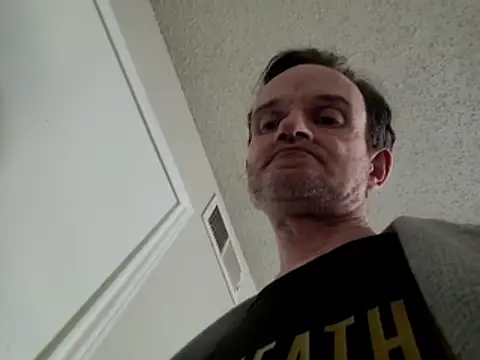 Drewpackn8's Live XXX Chat