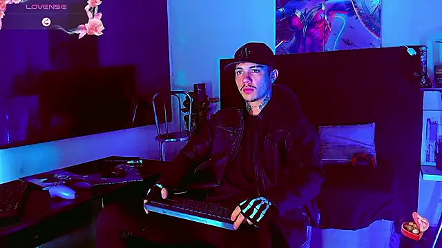 HannibalLester's Live XXX Chat