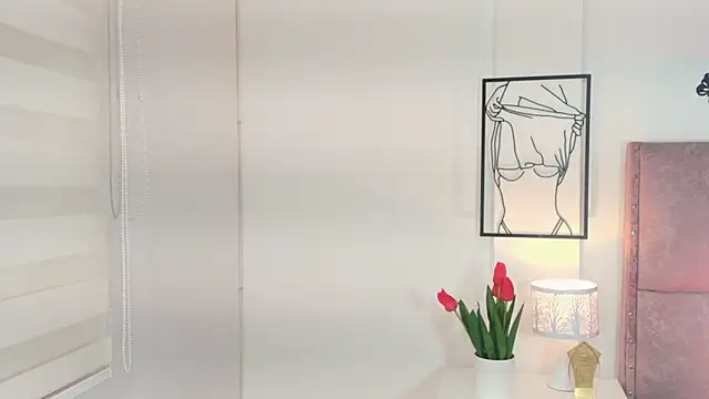 NicolMiller4 Chat XXX in diretta