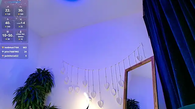 Evacadooo's Live XXX Chat