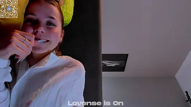 FalineDowlen Chat XXX in diretta